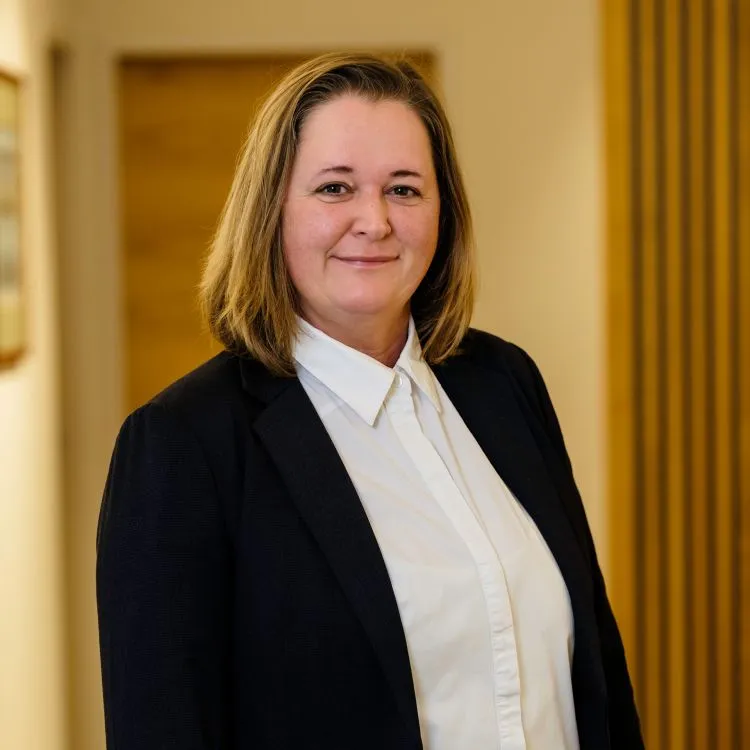 Claudia Mayr | Insolvenz-Treuhand Gesellschaft m.b.H.